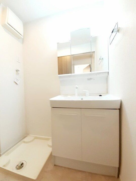 サンリット.FJ 1101の内装