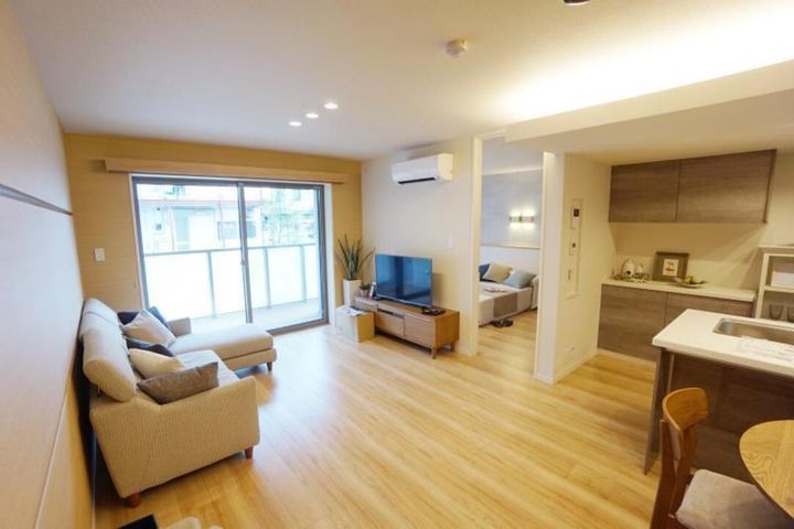 Kanon岩崎105の居間