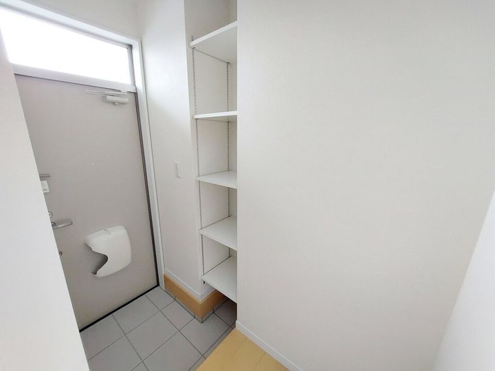 LUMIELE府中3103の玄関