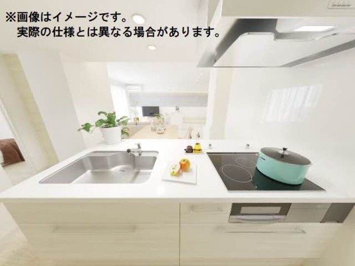 ルポ マノワール301のキッチン