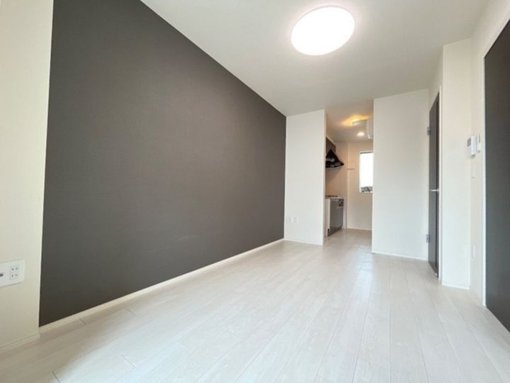 パルティール朝日ヶ丘201の居間