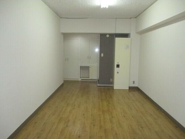 栄マンションS棟の内装