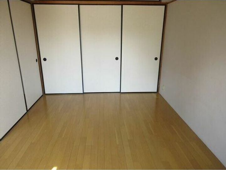 平島ビルの内装