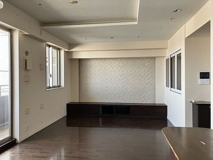 ライオンズタワー千種の居間