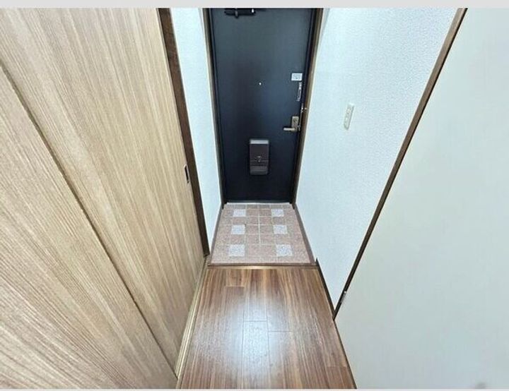 アメニティタツミ8Aの玄関