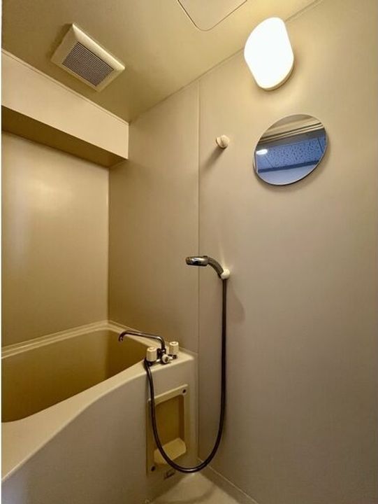 Vita六番町803の風呂