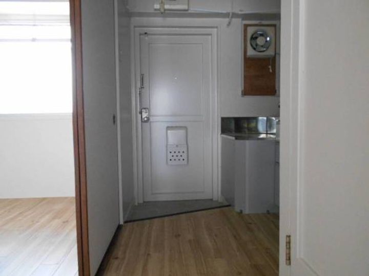 ビレッジハウス富木島8号棟0201の玄関