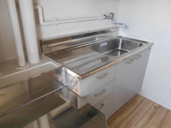 ビレッジハウス富木島8号棟0201のキッチン