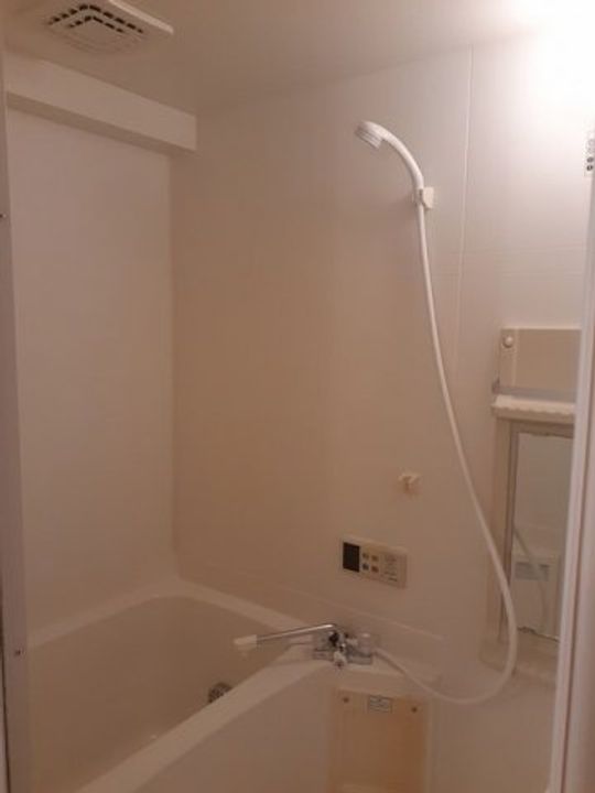 愛知県東海市名和町北向イ山(マンション)の賃貸物件303の風呂