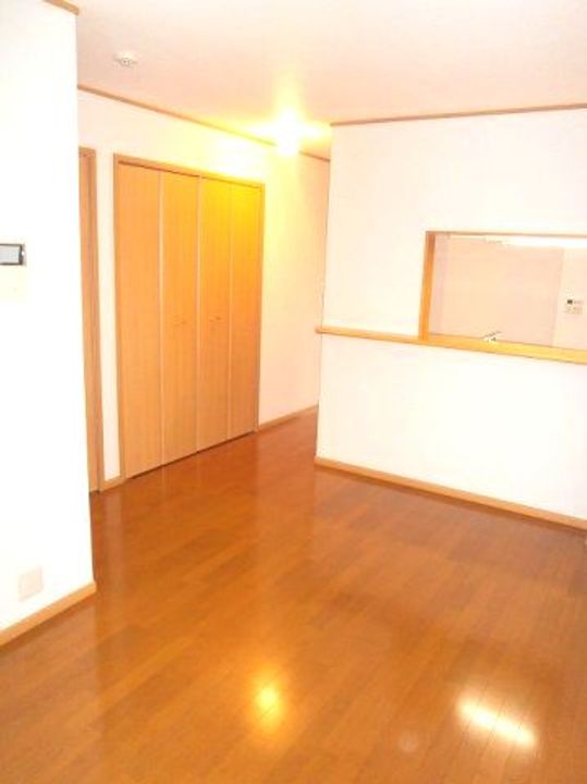 愛知県大府市追分町4丁目(アパート)の賃貸物件105の居間