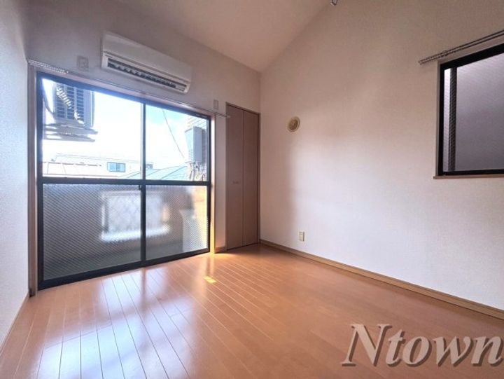 ミューザ松原町の居間