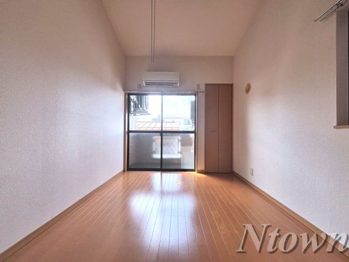 ミューザ松原町の居間