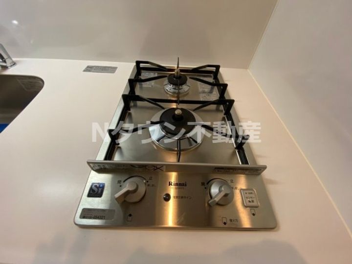 プレサンス久屋大通公園セラフィのキッチン