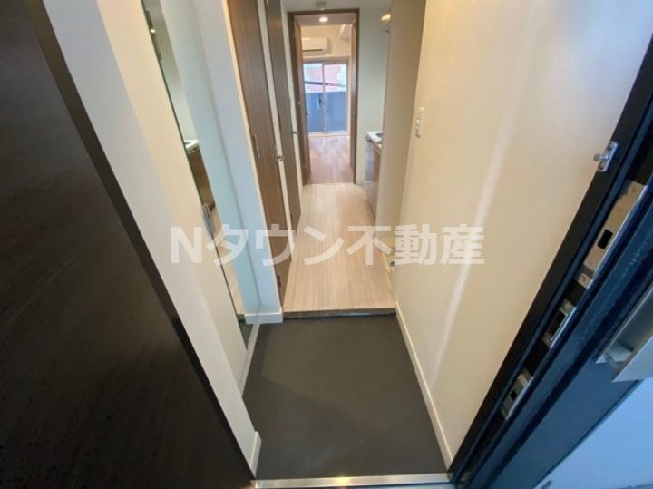 プレサンス久屋大通公園セラフィの玄関