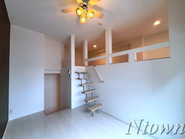 オークラレジデンス栄生の内装