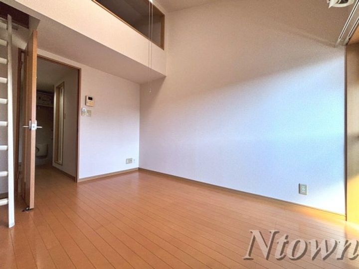 コーポなずなの居間