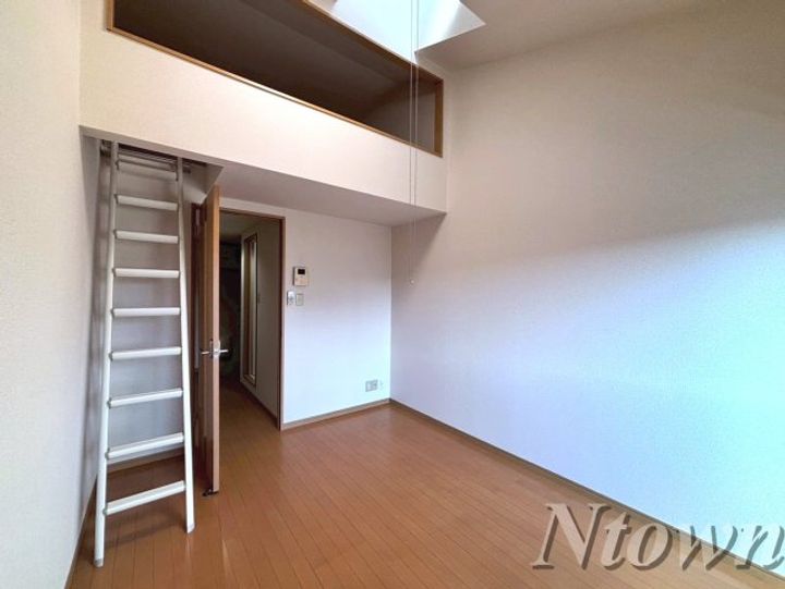 コーポなずなの居間