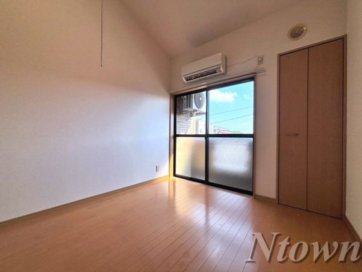 コーポなずなの居間