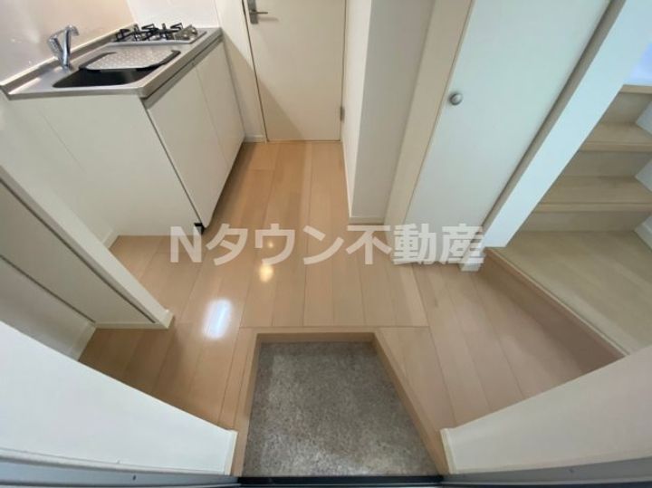 ブランドハウス城西1の玄関