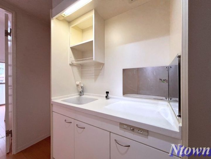 プティ オランジュのキッチン