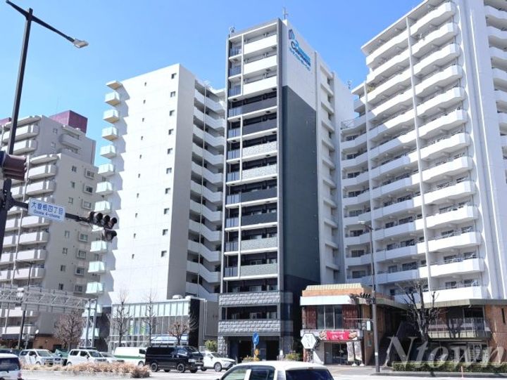 プレサンス大曽根駅前ファーストの外観