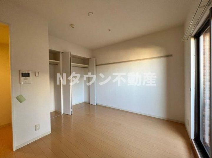 プレサンス金山グリーンパークスの居間