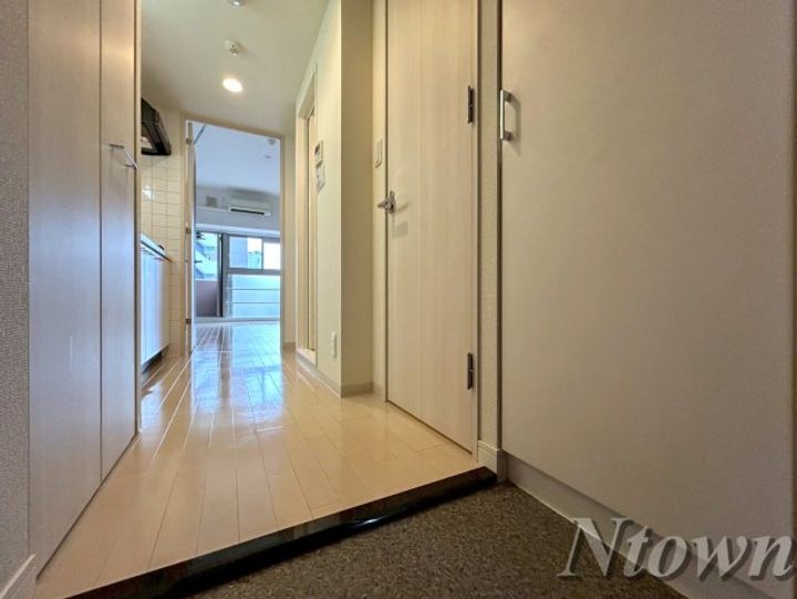 プレサンス東別院駅前コネクションの玄関