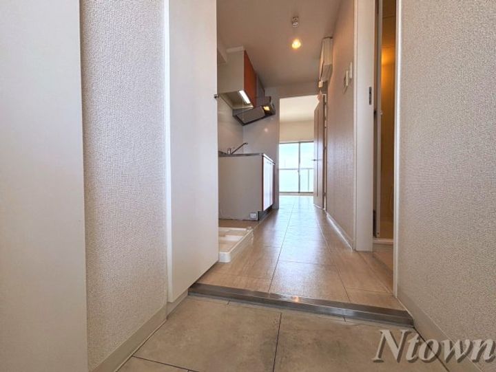 プライマル名古屋吹上の玄関