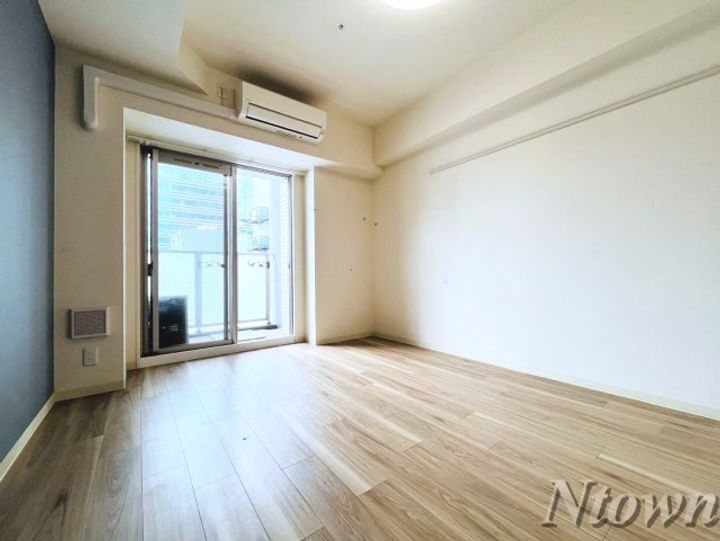 プレサンス丸の内アデルの居間