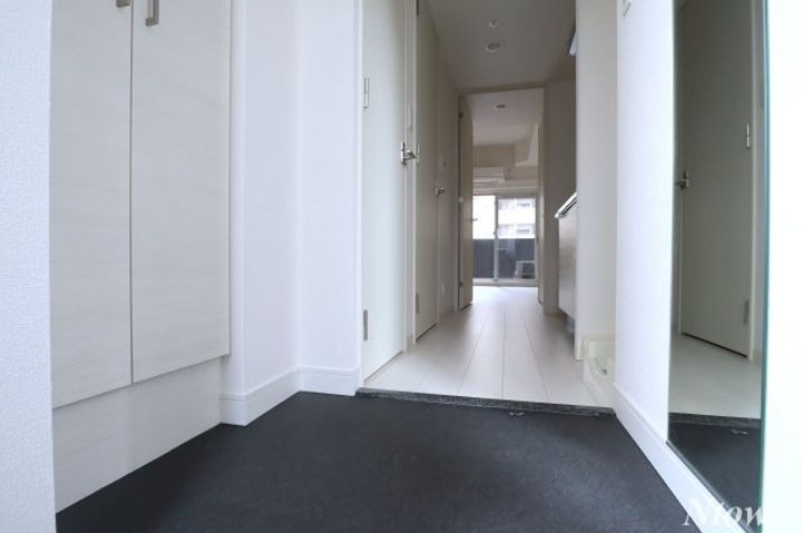 アドバンス名古屋モクシーの玄関