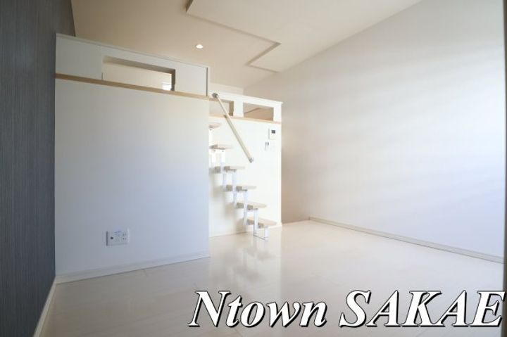 デザイナーズコーポ賑町の居間