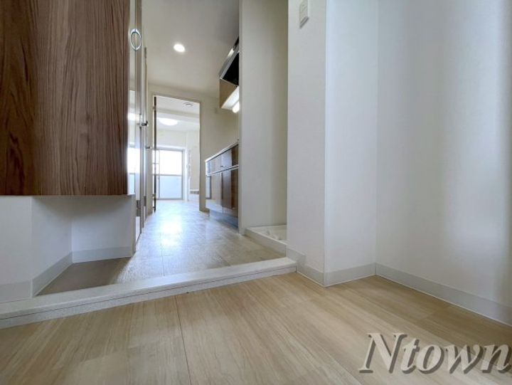 ドゥナーレ辻町の玄関