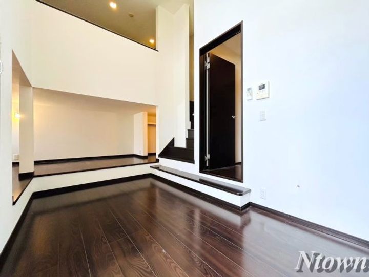 i・Room並木(アイルームナミキ)の居間