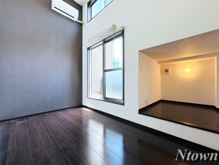 i・Room並木(アイルームナミキ)の居間