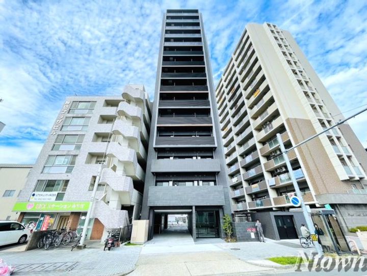 メイクスWアート浅間町の外観