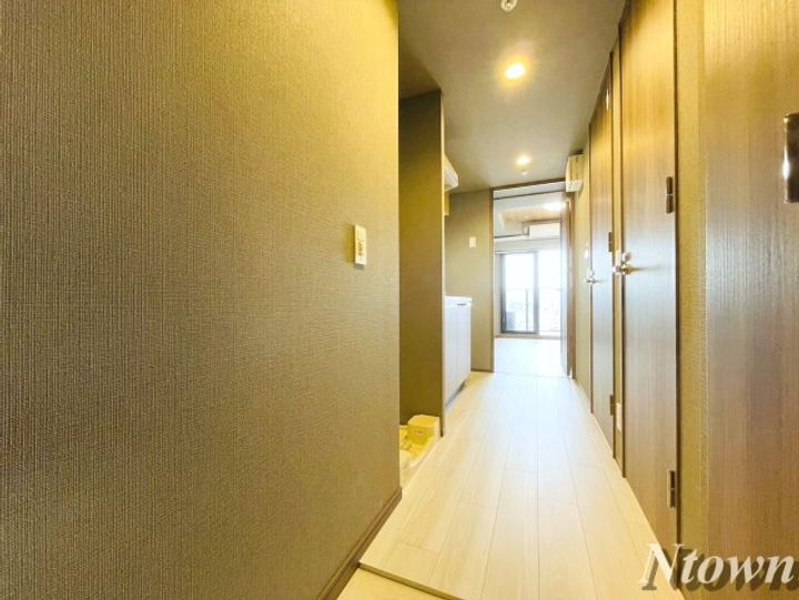 メイクスWアート浅間町の玄関