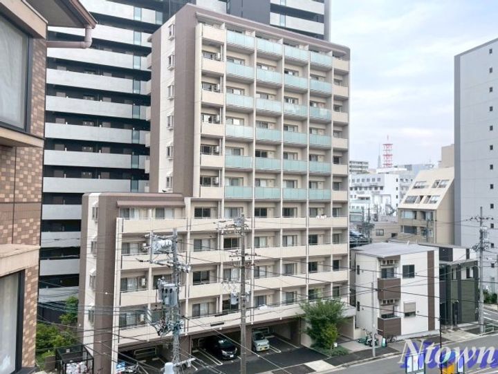 チェルトヴィータ 807の外観