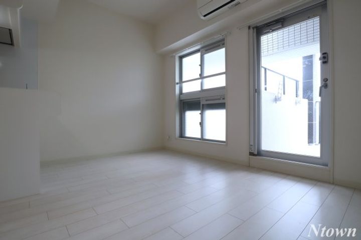 アドバンス名古屋モクシー409の居間