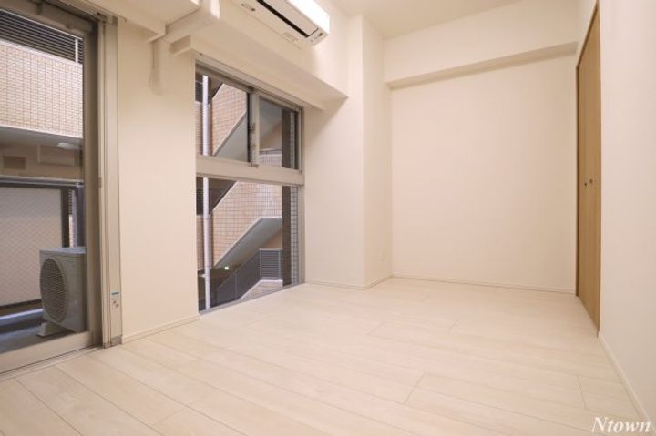 ディアレイシャス丸の内の居間