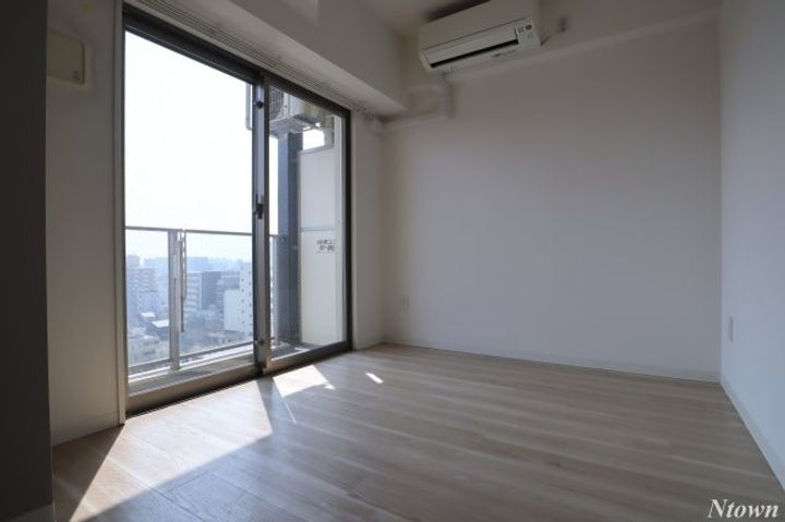 PULCHRA IMAIKEの居間