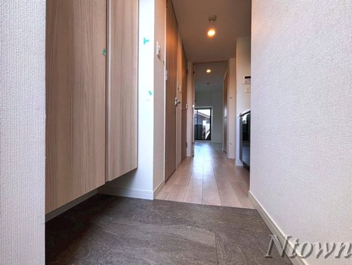 S-RESIDENCE豊国通の玄関