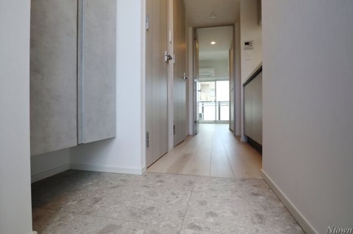 S-RESIDENCE今池arcanaの玄関