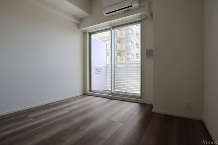 S-RESIDENCE今池arcanaの居間