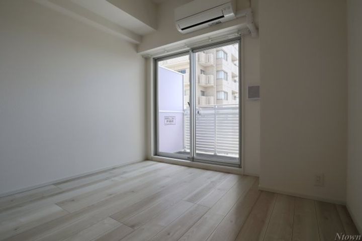 S-RESIDENCE今池arcanaの居間