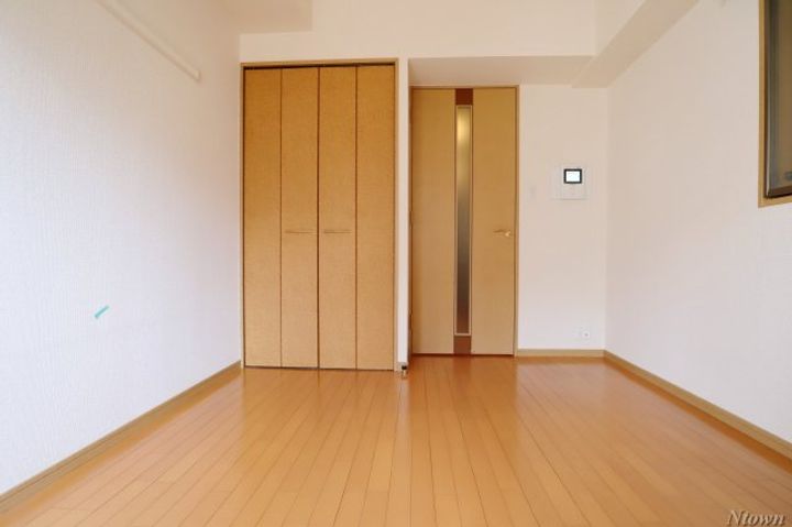 プレサンス桜通アベニューの居間