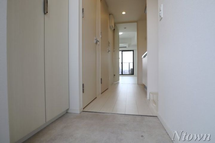 メイクスアート太閤通の玄関