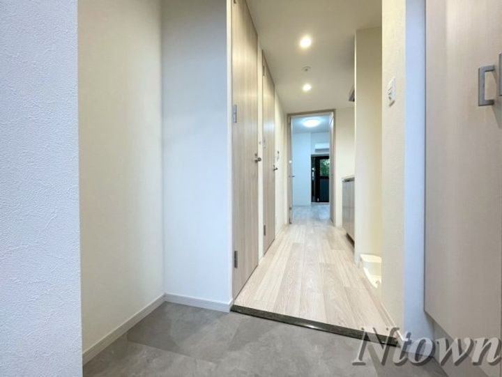 ディアレイシャス名古屋中村公園の玄関