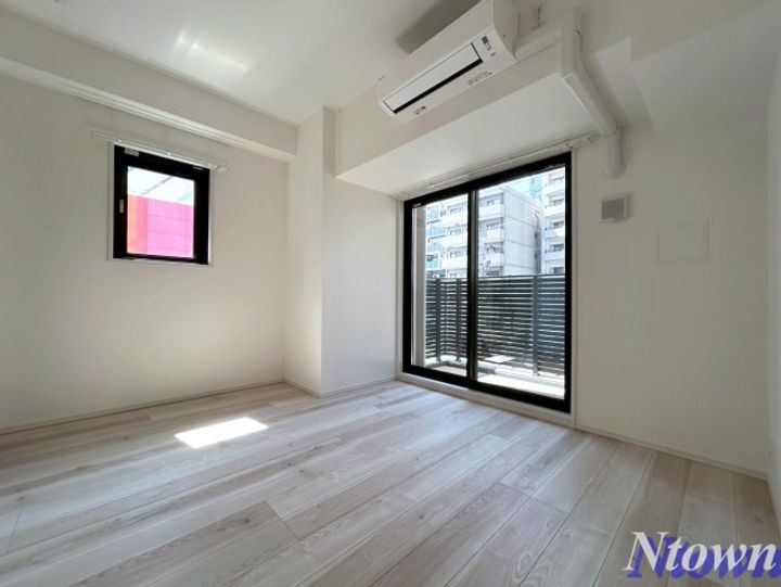 S-RESIDENCE亀島駅前blazeの居間