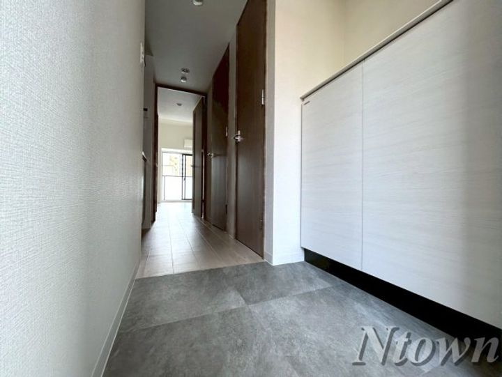 S-RESIDENCE池下駅前の玄関