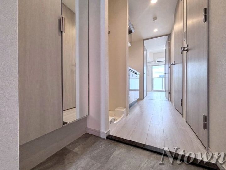 プレサンス千種駅前レガートの玄関